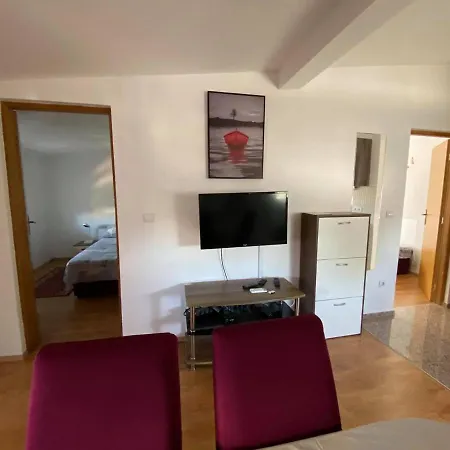 Apartment Renic Nin